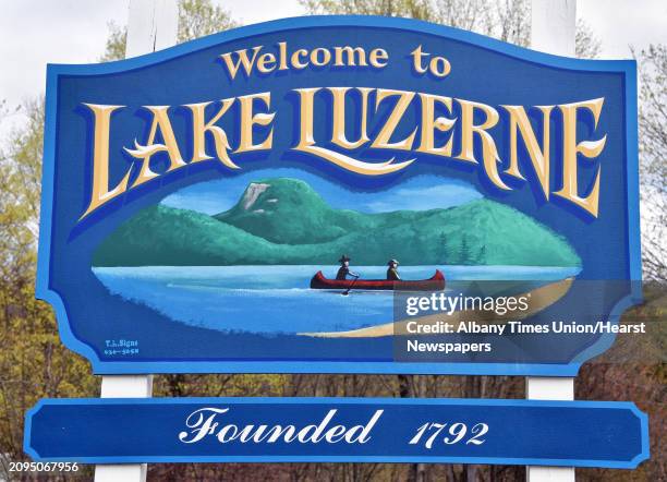 Lak Sign 342 Welcome To The Lake Sign Stock Photos, High-Res Pictures, and ...