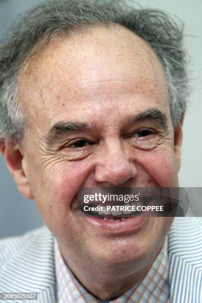 Le ministre de la Culture et de la communication Frédéric Mitterrand s'exprime le 24 juin 2010 à Fort-de-France, lors d'un point de presse au cours...
