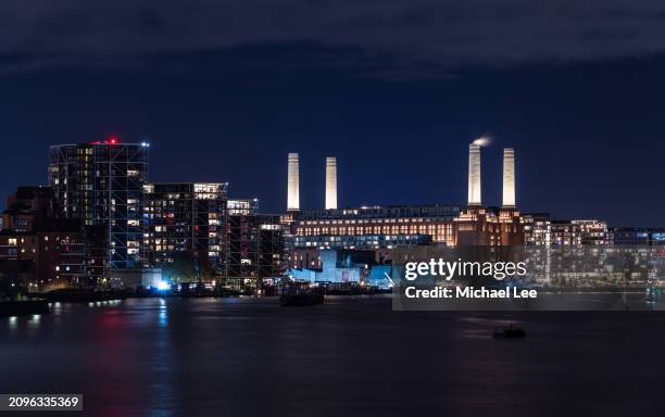 night view of battersea power station - wandsworth stock pictures, royalty-free photos & images