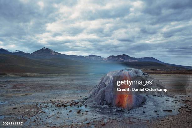 el tatio geothermal field - geyser - geothermal reserve stock pictures, royalty-free photos & images