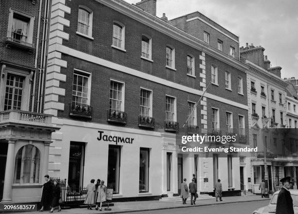 The Jacqmar fashion store, Grosvenor Street, London, April 14th 1956.