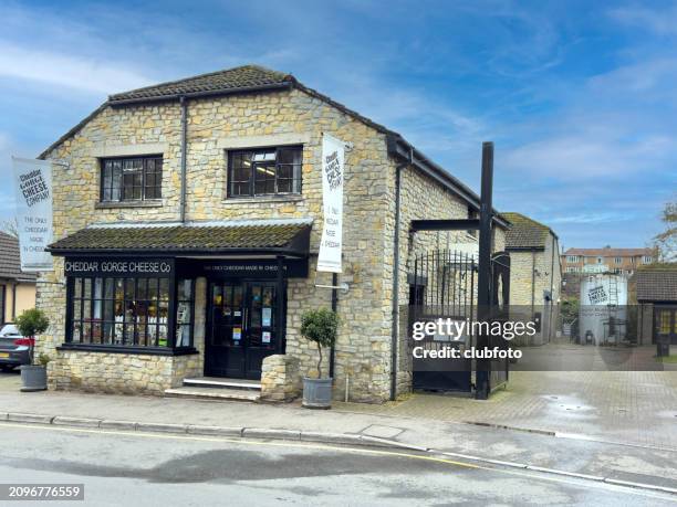 cheddar gorge cheese company in somerset, uk - cheddar village stock pictures, royalty-free photos & images