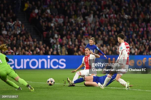 Sjoeke Nusken of Chelsea scores her team's second goal during the UEFA Women's Champions League 2023/24 Quarter Final Leg One match between AFC Ajax...