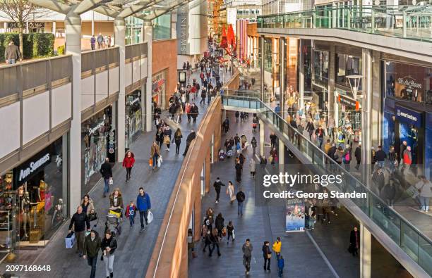 liverpool - british high street stock pictures, royalty-free photos & images