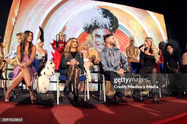 Vanessa Claudio, Karla Díaz, Roberto Carlo, Lorena Herrera and Lola Cortés attend the press conference for the 7th season of 'Solo La Mas' on March...