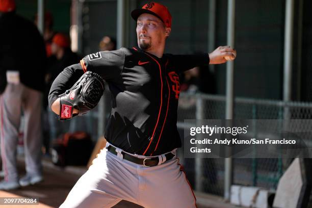 Blake Snell of the San Francisco Giants throws a bullpen session at Scottsdale Stadium on March 21, 2024 in San Francisco, California.