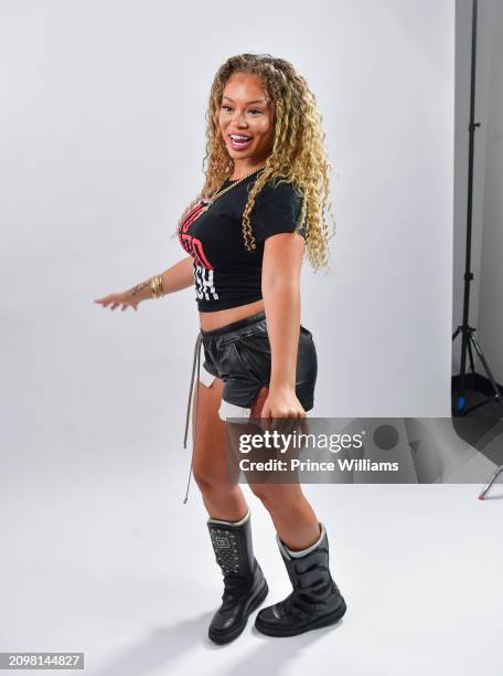 Hot Studio Photos and Premium High Res Pictures - Getty Images