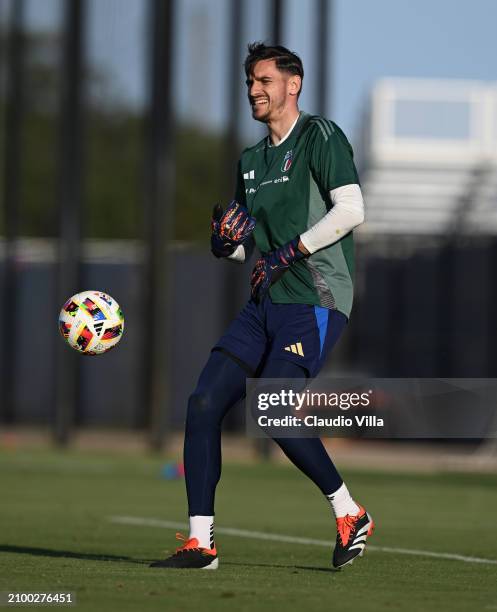 Italian national team footballer Alex Meret in action during a training session at Chase Stadium on March 20, 2024 in Fort Lauderdale, Florida.