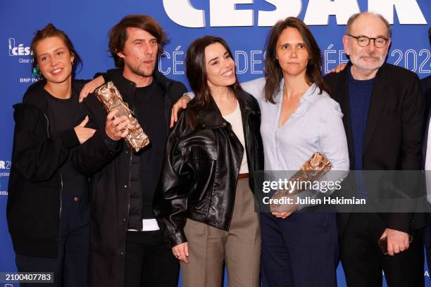 Adele Exarchopoulos, Hugo Selignac, Elodie Bouchez, Jeanne Herry and Jean-Pierre Darroussin attend the "Cesar Des Lyceens 2024" Award at Le Grand Rex...