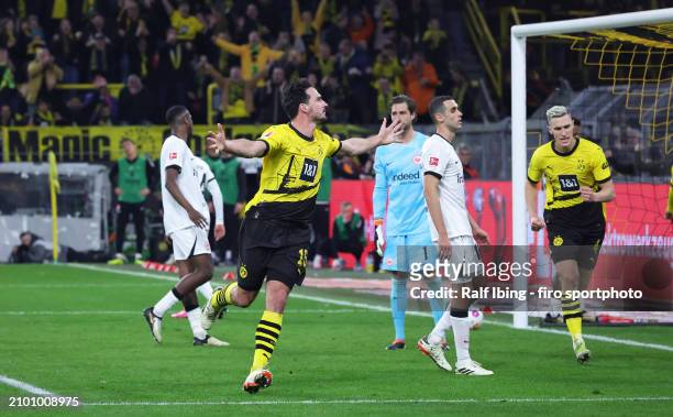 Mats Hummels of Borussia Dortmund celebrates after scoring his teams second goal during the Bundesliga match between Borussia Dortmund and Eintracht...