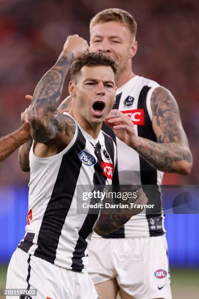 Jamie Elliott of the Magpies celebrates a goal during the round two AFL match between St Kilda Saints and Collingwood Magpies at Melbourne Cricket...