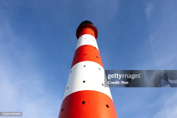 westerhever lighthouse (schleswig-holstein, germany) - westerhever vuurtoren stockfoto's en -beelden