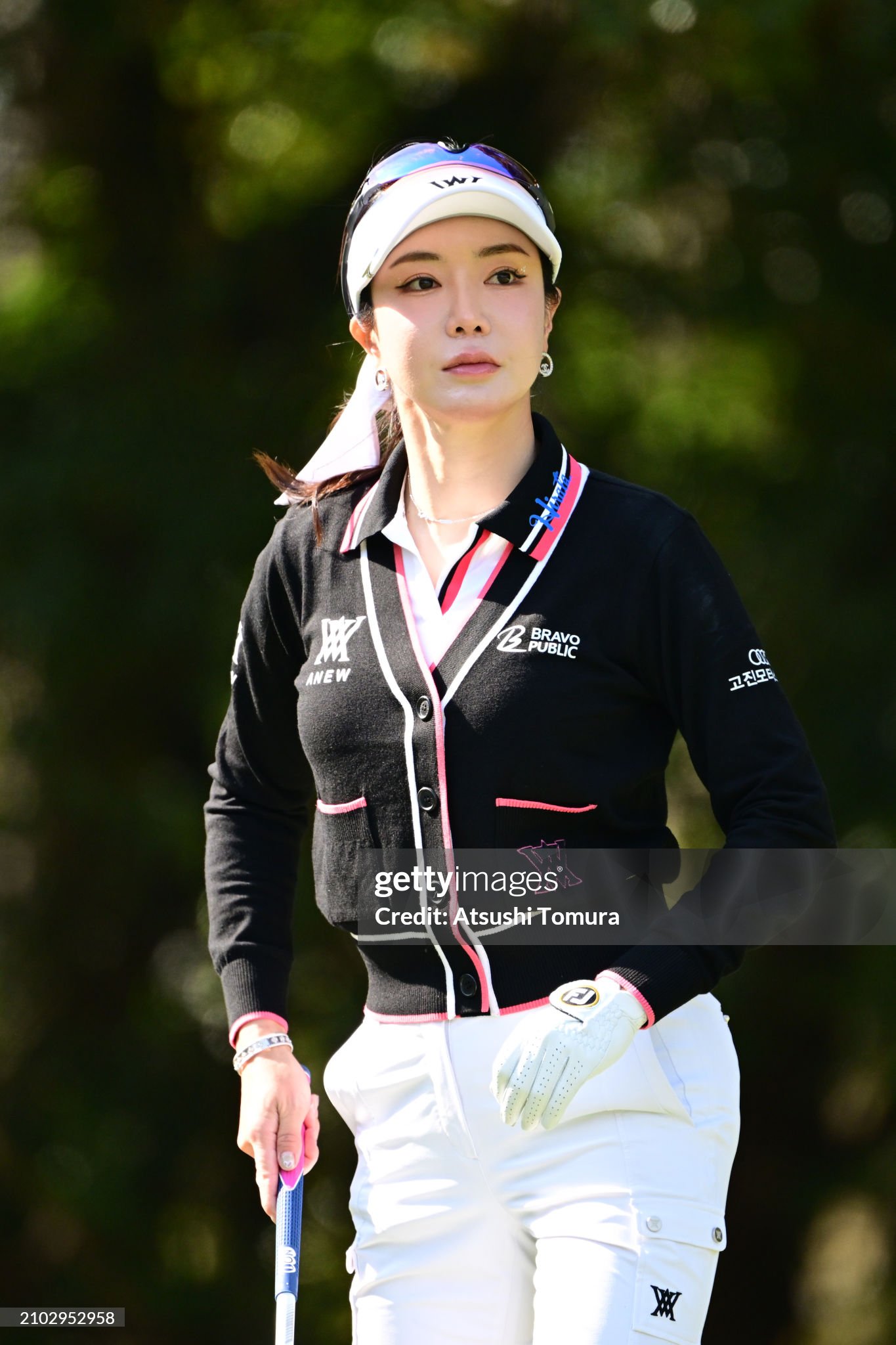https://media.gettyimages.com/id/2102952958/photo/axa-ladies-golf-tournament-in-miyazaki-round-one.jpg?s=2048x2048&w=gi&k=20&c=v4zKb1juBC8-c6he0eE5tDSxohwOgS07qfBIwz_NfAA=