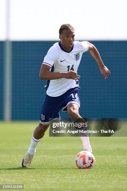 Ishe Samuels Smith of England U18 runs with the ball during the International Friendly match between England U18 and Germany U18 at Pinatar Arena on...