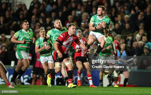 Freddie Steward of Leicester Tigers catches the ball during the Gallagher Premiership Rugby match between Leicester Tigers and Gloucester Rugby at...