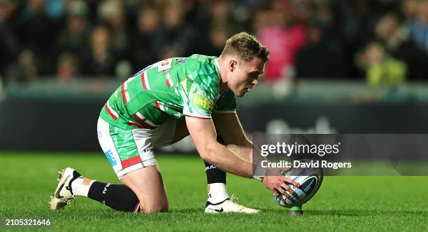 Jamie Shillcock of Leicester Tigers lines up a kick during the Gallagher Premiership Rugby match between Leicester Tigers and Gloucester Rugby at the...