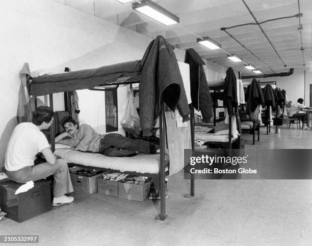Inside Inmate Bunk 1,930 Prison Overcrowding Stock Photos, High-Res Pictures, and Images ...