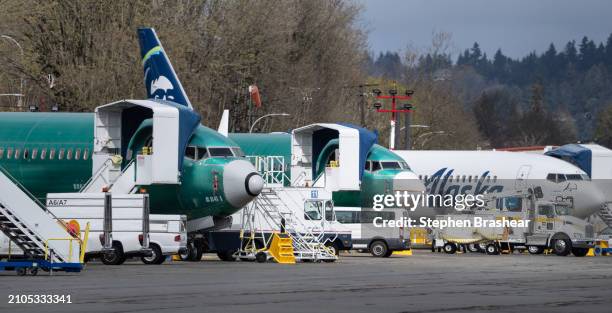 737 Renton 556 Boeing Renton Factory Stock Photos, High-Res Pictures, and Images ...