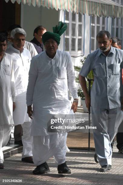 Haryana Chief Minister Om Prakash Chautala addresses a press conference on April 7, 2004 in New Delhi, India.