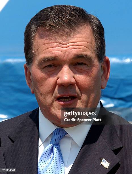 Candidate Tom Ridge 5,836 The Ridges Sanctuary Stock Photos, High-Res Pictures, and Images ...