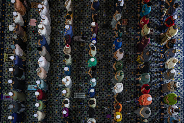 MYS: Malaysian Muslims Observe Ramadan