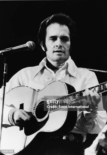 American country singer and songwriter Merle Haggard performs at the Sahara Hotel in las Vegas, Nevada, Febraury 13, 1976.