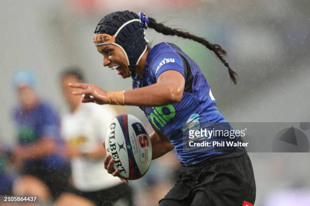 Angelica Mekemeke Vahai of the Blues runs in to score a try during the round four Super Rugby Aupiki match between Blues and Matatu at Eden Park on...