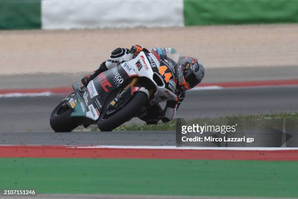 Aron Canet of Spain and Fantic Racingrounds the bend during the MotoGP Of Portugal - Qualifying at Autodromo do Algarve on March 23, 2024 in Lagoa,...