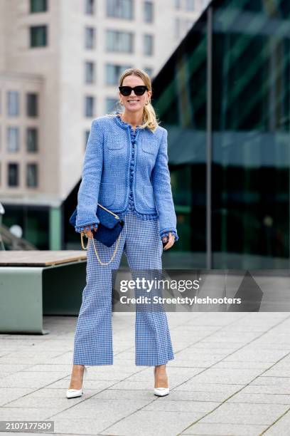 Tamara von Nayhauss, wearing a blue Boucle jacket by Maison Common, vichy patterned three-fourthpants by Maison common, sunglasses by Les Sepcs,...