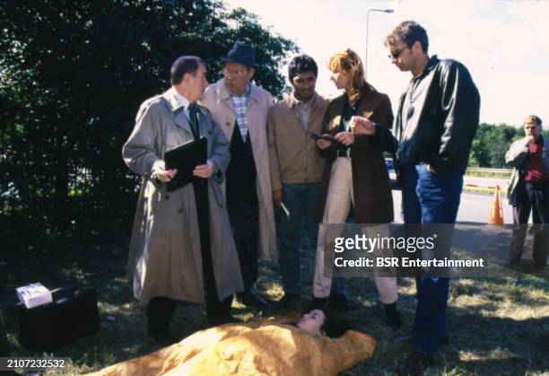 Serge Henri Valcke, Martin Schwab, Piet Romer, Hans Karsenbarg and Marian Mudder in the TV series Baantjer, episode De Cock en de XTC-moord, with...
