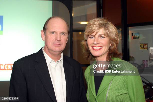 Philip Freriks and Mieke van der Weij, presenters of the Dutch TV show De Nieuwe Bijbel Vertaling