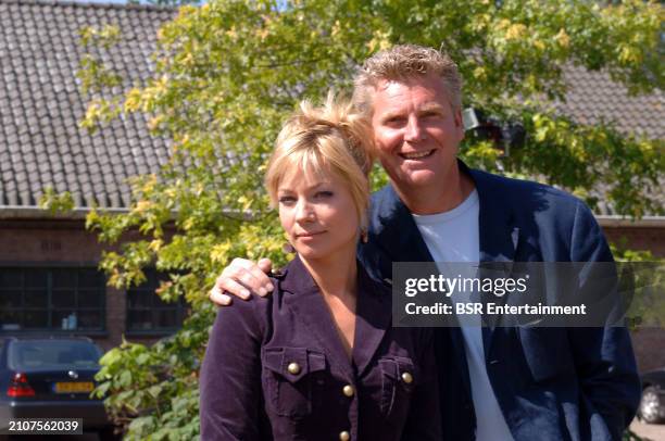 Dutch presenter Sybrand Niessen, Dutch presenter Marilou le Grand, on the set of Dutch TV show TV MAKELAAR