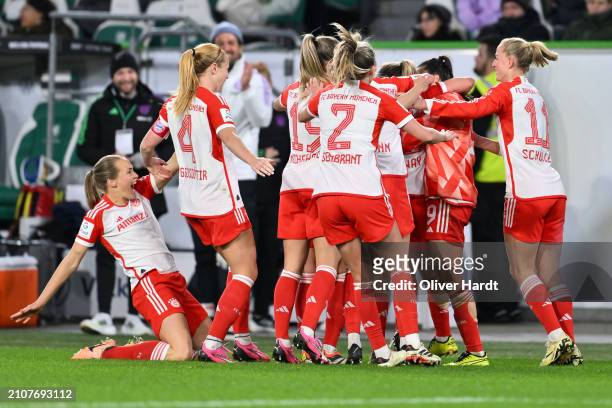 Georgia Stanway of FC Bayern München celebrates with teammates after scoring her team's fourth goal during the Google Pixel Women's Bundesliga match...