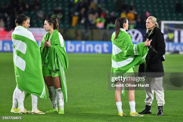 Lena Sophie Oberdorf of VfL Wolfsburg looks dejected after the Google Pixel Women's Bundesliga match between VfL Wolfsburg and FC Bayern München at...