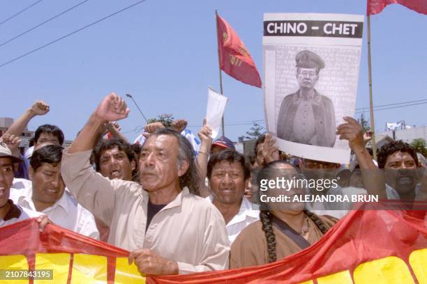 Members of social organizations and human rights protest in front of the Headquarters of Ejercito in Lima, 08 February, 2000. Miembros de...