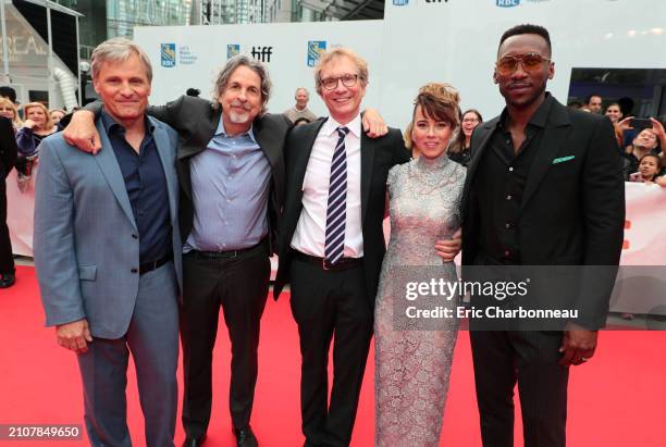 Viggo Mortensen, Peter Farrelly, Director/Writer/Producer, Jim Burke, Producer, Linda Cardellini, Mahershala Ali seen at Universal Pictures' GREEN...