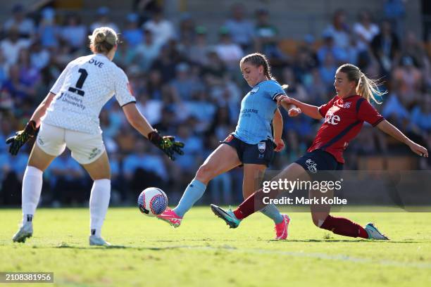 Caley Tallon-Henniker scores a goal during the A-League Women round 21 match between Sydney FC and Adelaide United at Leichhardt Oval, on March 24 in...