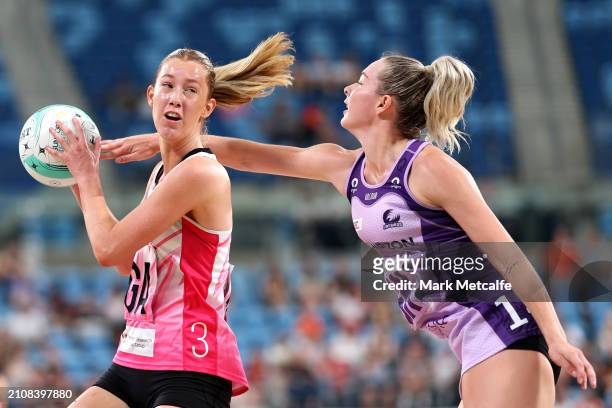 Lauren Frew of The Thunderbirds secures possesion during the 2024 Suncorp Team Girls Cup match between the Thunderbirds and the Firebirds at Ken...
