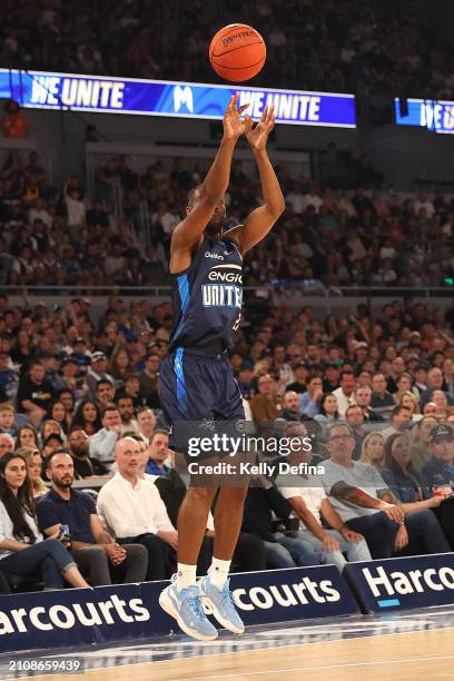 Ian Clark of United shoots during game three of the NBL Championship Grand Final Series between Melbourne United and Tasmania JackJumpers at John...