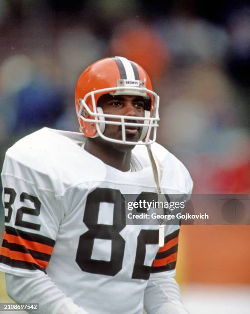 Tight end Ozzie Newsome of the Cleveland Browns looks on from the sideline during a 1987 season playoff game against the Indianapolis Colts at...