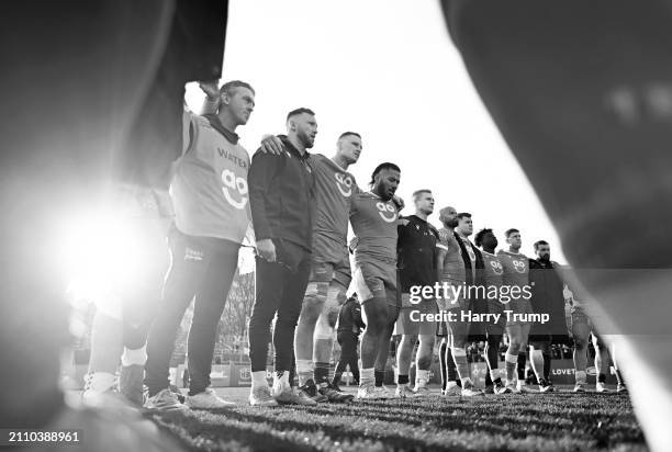 Players of Sale Sharks huddle following the Gallagher Premiership Rugby match between Bath Rugby and Sale Sharks at Recreation Ground on March 24,...