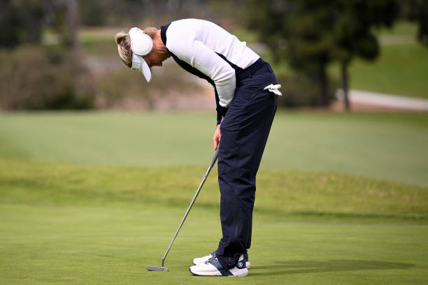 https://media.gettyimages.com/id/2110413960/photo/palos-verdes-estates-california-ryann-otoole-of-the-united-states-reacts-to-a-missed-putt-for.jpg?s=612x612&w=0&k=20&c=0YLL_Je-Wp3XoGuxk4wVOzvLJYrWiep_2CuiIQRtK80=