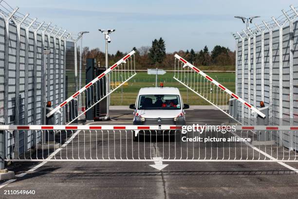 121 Multi Level Security Stock Photos, High-Res Pictures, and Images ...