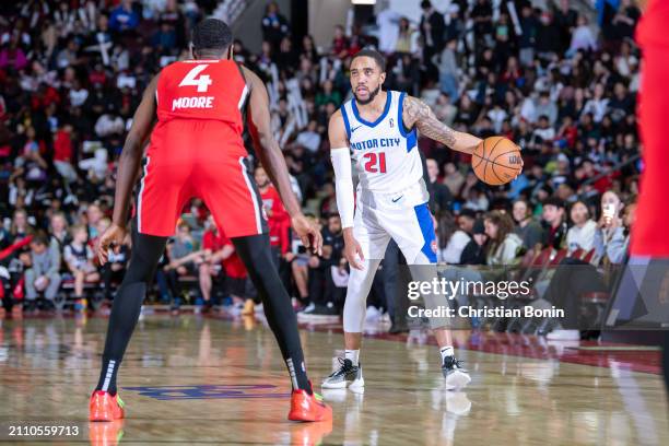 ShawnDre Jones of the Motor City Cruise handles the ball during an NBA G League game against the Raptors 905 on March 27, 2024 at the Paramount Fine...
