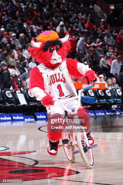 Benny the Bull mascot of the Chicago Bulls looks on during the game against the Boston Celtics on March 23, 2024 at United Center in Chicago,...