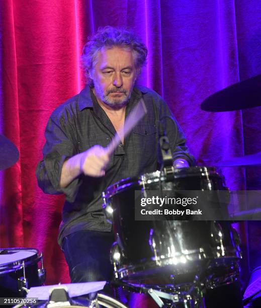J Maddock 147 James Maddock Stock Photos, High-Res Pictures, and Images - Getty ...