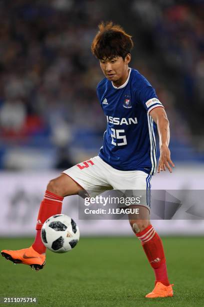 Yun Il-lok of Yokohama F.Marinos in action during the J.League J1 match between Yokohama F.Marinos and Kashima Antlers at Nissan Stadium on April 28,...