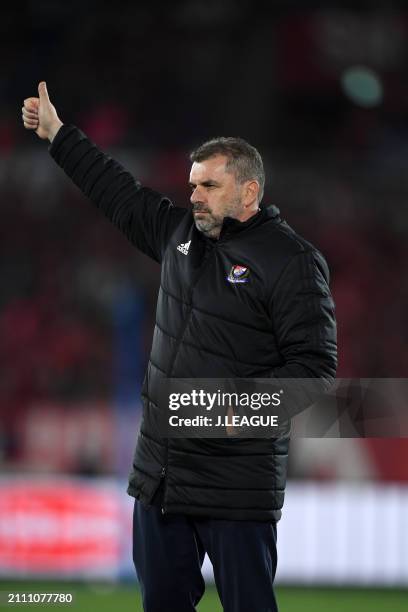 Head coach Ange Postecoglou of Yokohama F.Marinos thumbs up during the J.League J1 match between Yokohama F.Marinos and Kashima Antlers at Nissan...