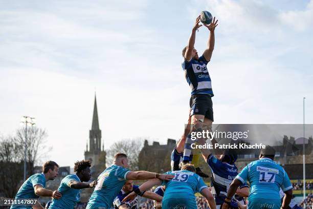 Charlie Ewels of Bath Rugby wins the ball at a lineout during the Gallagher Premiership Rugby match between Bath Rugby and Sale Sharks at Recreation...