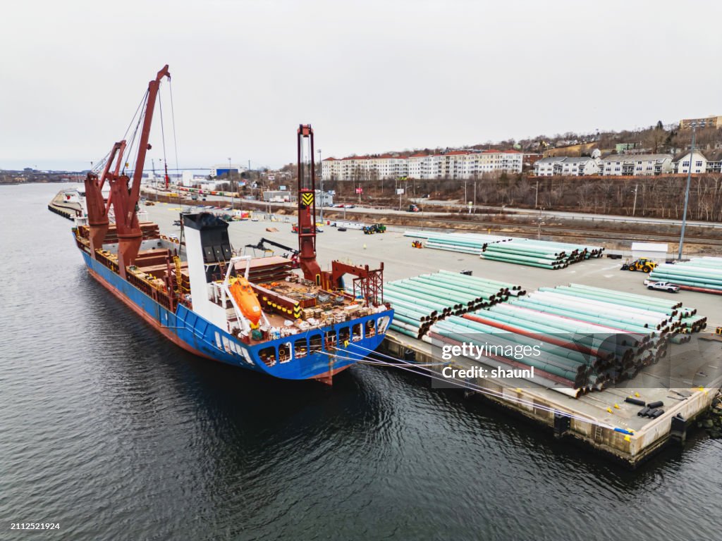 Transporting Decommissioned Pipeline
